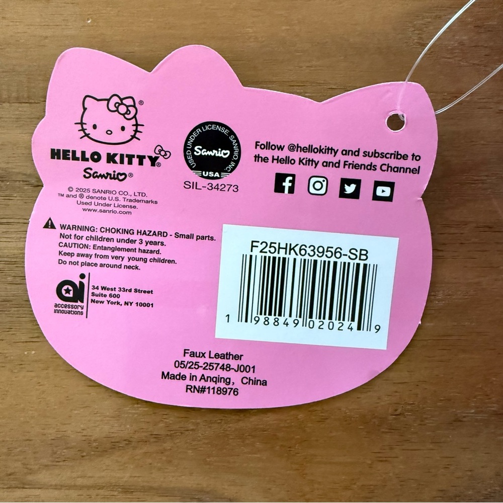 Brand New Hello Kitty Pink 10.5" Mini Backpack with Coin Purse, NWT - Picture 6 of 6